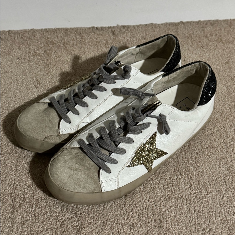 ShuShop White and Gold Star Sneakers